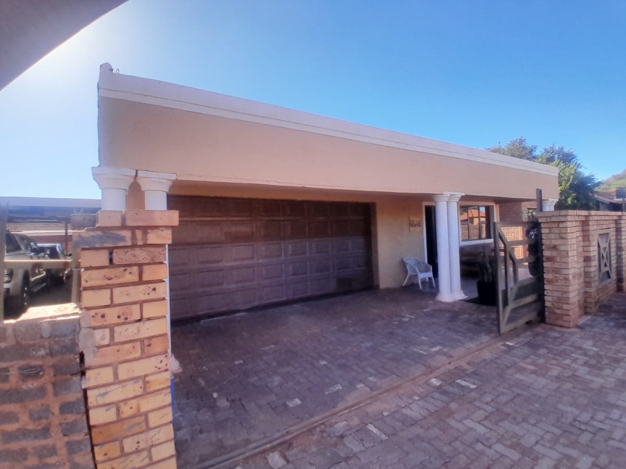3 Bedroom Property for Sale in Kathu Northern Cape